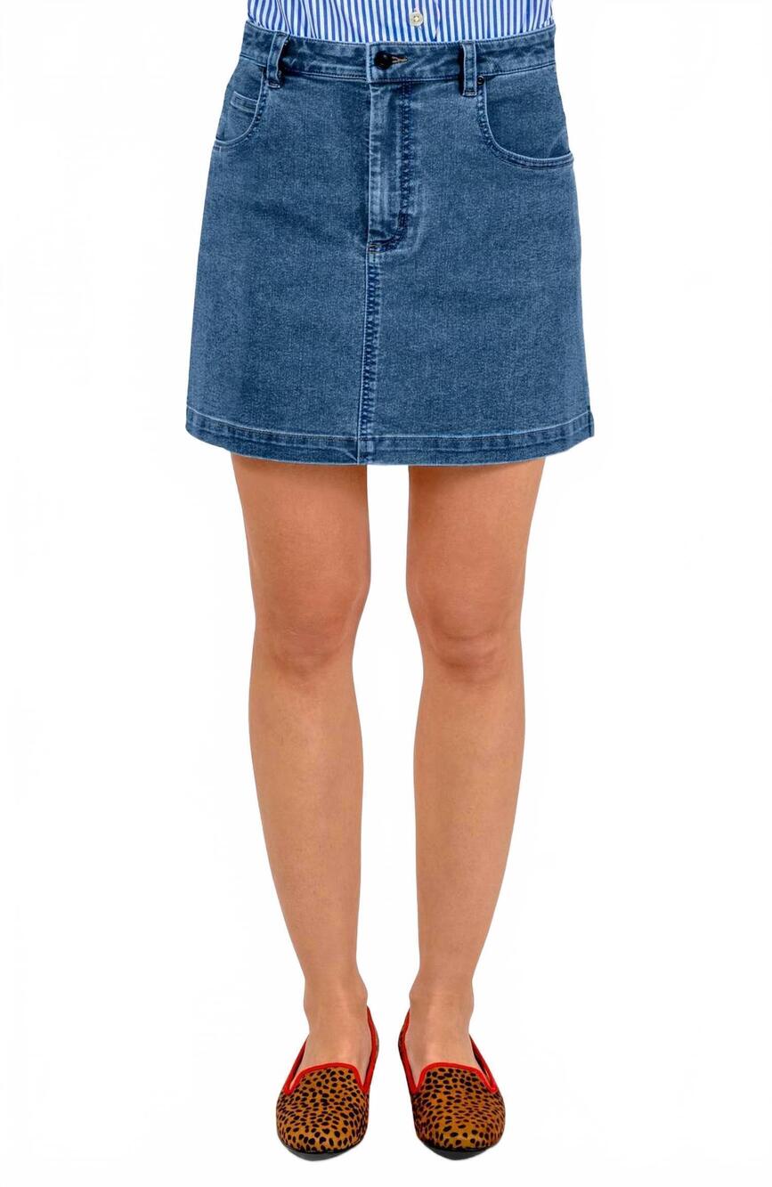 NEW GRETCHEN SCOTT mighty cute mini skirt in medium denim